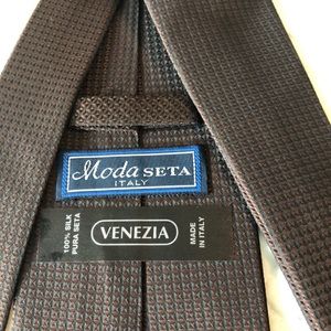 Venusian Italian silk tie